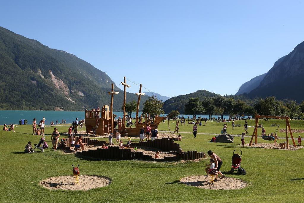 Casa Maria Lägenhet Molveno Exteriör bild
